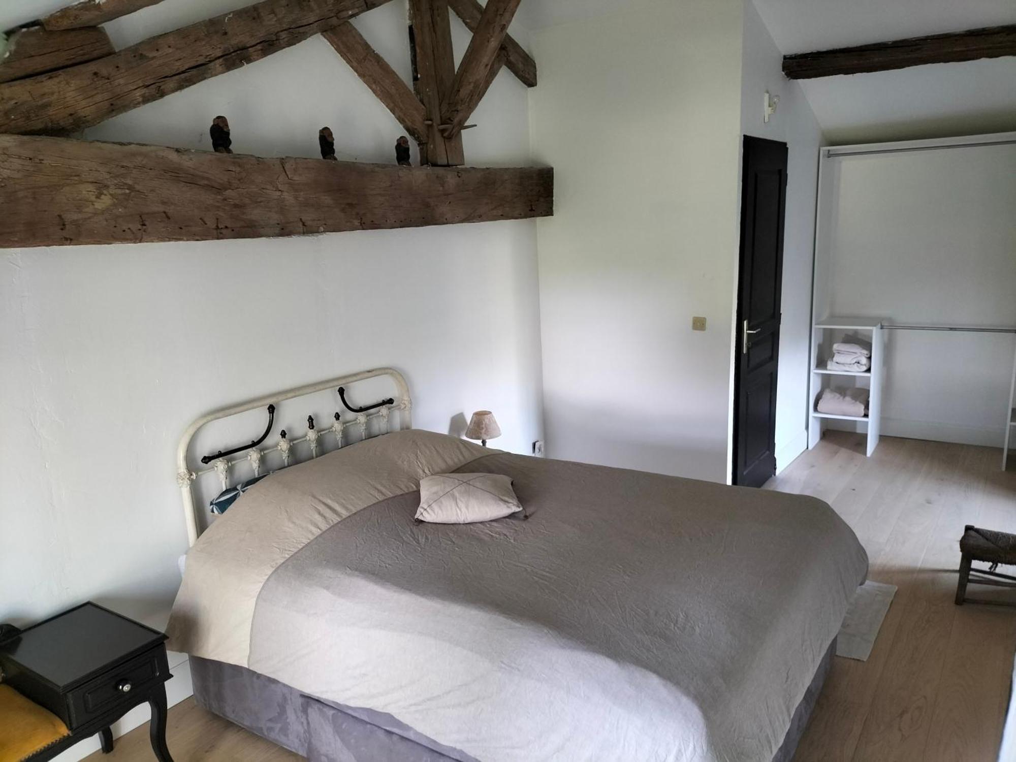 Chambres 2 Personnes Dans Notre Maison Girondine Saint-Martin-de-Lerm Rum bild